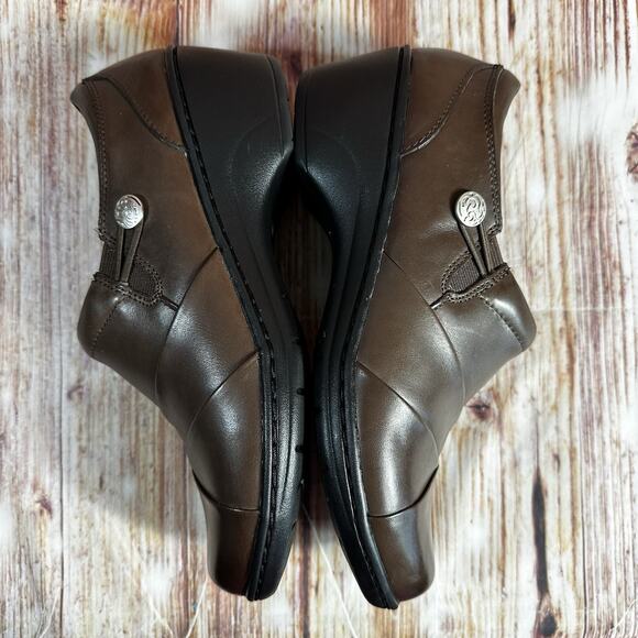 Clarks CHANNING ANN Women Size 9 Brown Leather Side Zip Wedge Heel Loafers Shoes - Picture 7 of 10